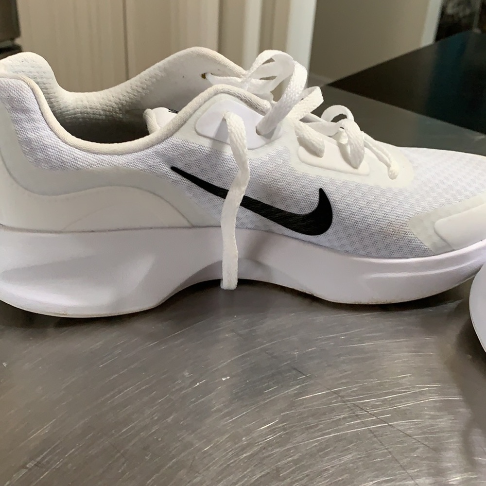Nike size 7.5
